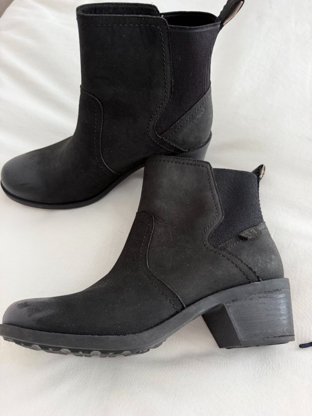 Teva Ellery Pull On Water Proof Chelsea Boot Women's Size 9